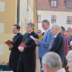 Pfarrer Stefan R. Fischer, Dekan Karlherman Schötz, Bürgermeister Hermann Falk, Pfarrer Hans-Peter Bergmann